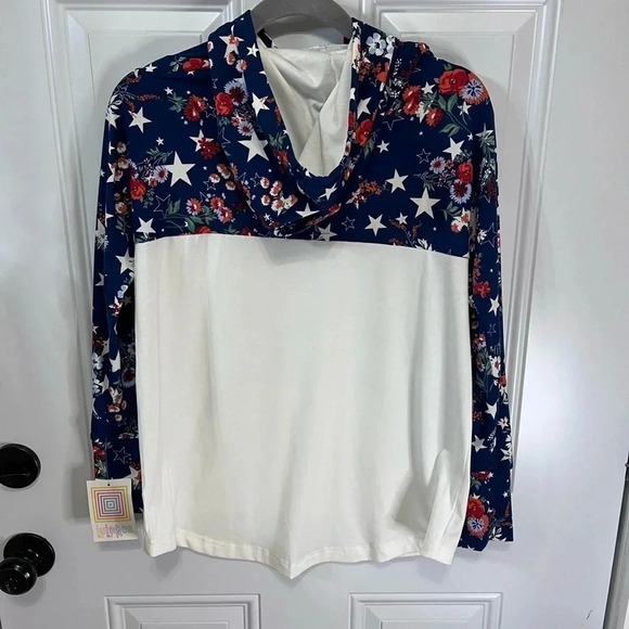 LulaRoe‎ Top with hoodie July 4th NWT - Picture 1 of 9